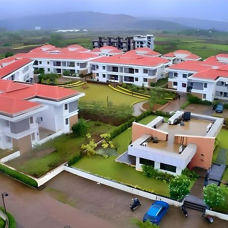 Mizzle Exotica Lonavalaアパートメント エクステリア 写真