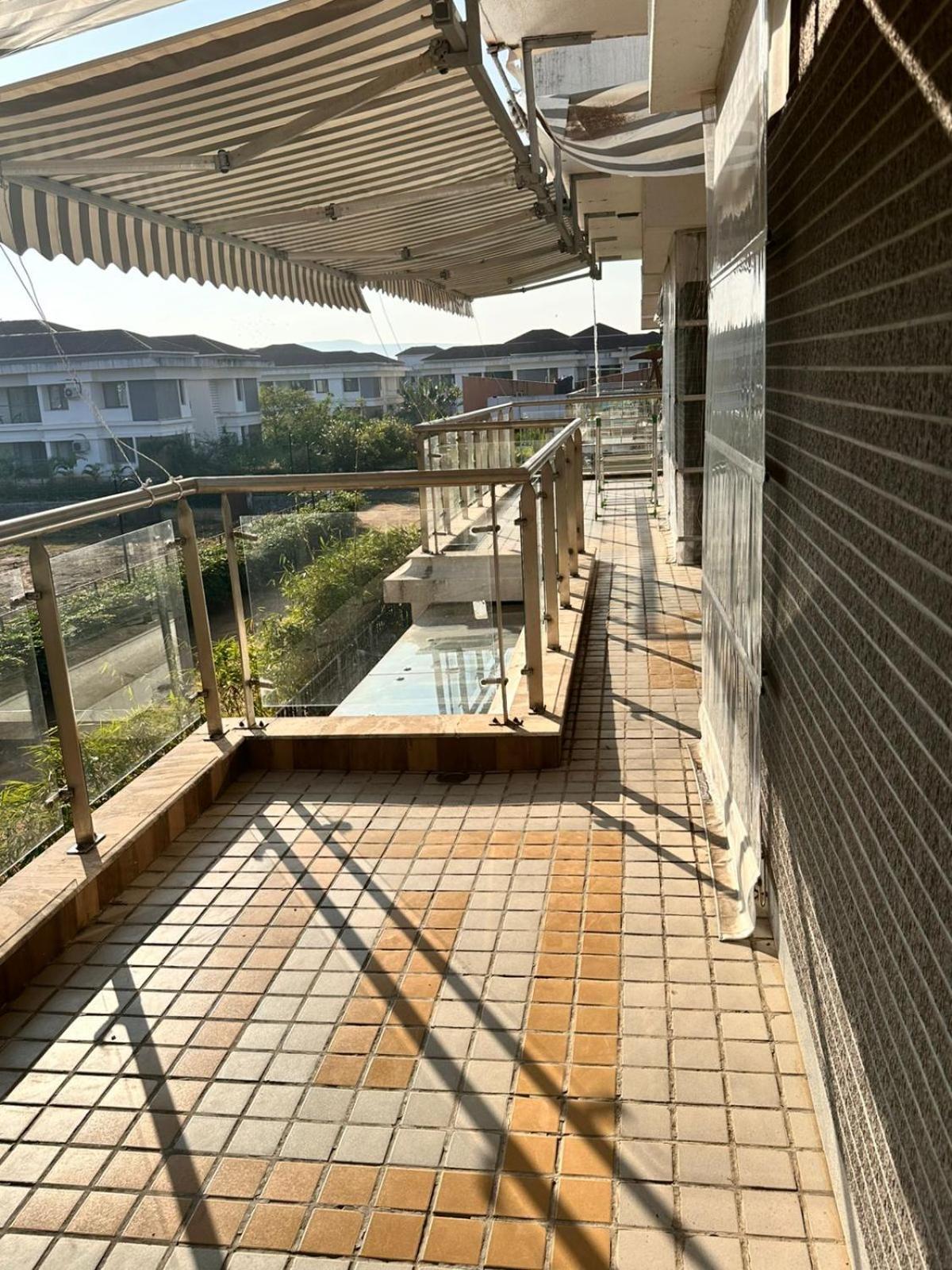 Mizzle Exotica Lonavalaアパートメント エクステリア 写真